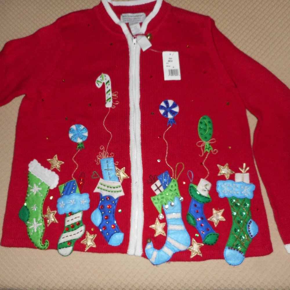 Christmas Sweater Size XL NWT